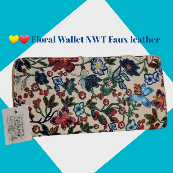 ❤️❤️ Floral Wallet NWT. Faux Leather - Picture 2 of 12